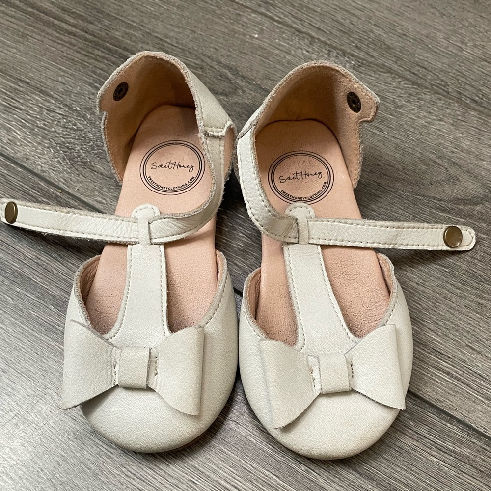 Sweet Honey Bow dress Shoes